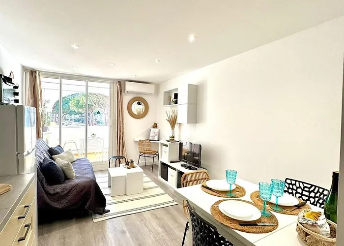 Apartamento Le Grand Bleu-parking Privé-climatisation-proche Ponant